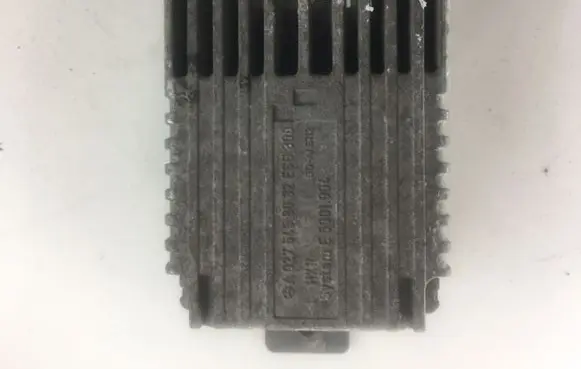 Mercedes-Benz A W168 Coolant fan relay A0275458032