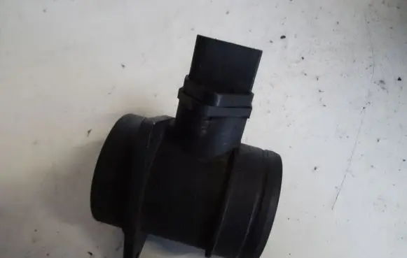 Volkswagen Polo III 6N 6N2 6NF Mass air flow meter 0281002318