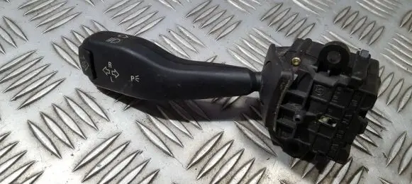 BMW 3 E46 Indicator stalk 8363668 01104010