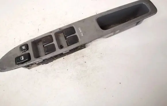 Toyota Avensis Verso Electric window control switch 8404044030 84040-44030