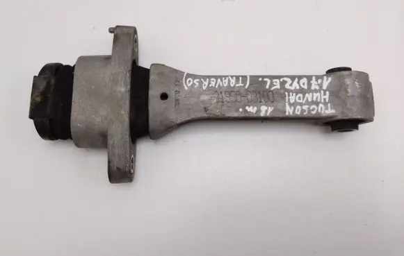 Hyundai Tucson TL Engine mount bracket 21950D3100