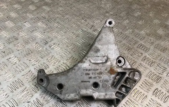 Volkswagen PASSAT B7 Engine mounting bracket 03L199207