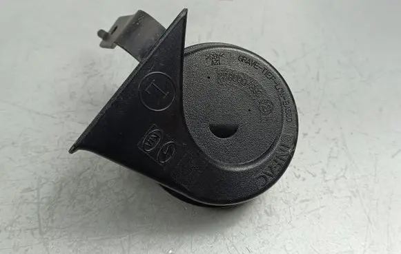KIA Sorento IV Horn signal 28R000822