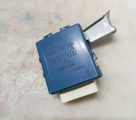 Toyota Yaris Door control unit/module 8598052051 0515003580