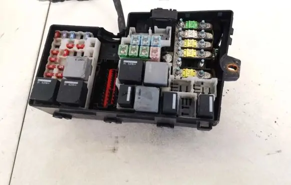 Ford Focus Fuse box set 3m5t14a142ab 3m5t-14a142-ab