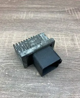 Renault Espace - Grand espace IV Glow plug pre-heat relay 770011578