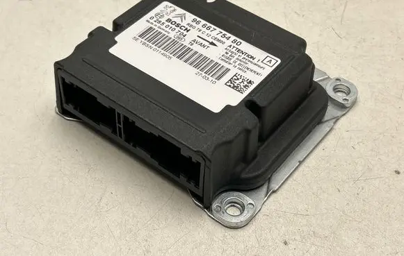 Peugeot 3008 I Airbag control unit/module 9666775480 0285010704 YBSN0114905
