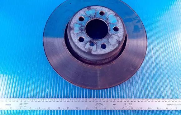 Volkswagen Golf Plus Front brake disc