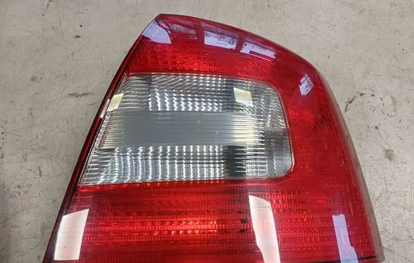 Skoda Octavia Mk2 (1Z) Rear/tail lights 1Z5945112B