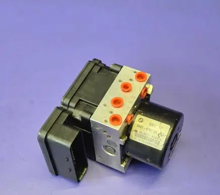 BMW Z4 E85 E86 ABS Pump 6769164 6769162 1040088310545