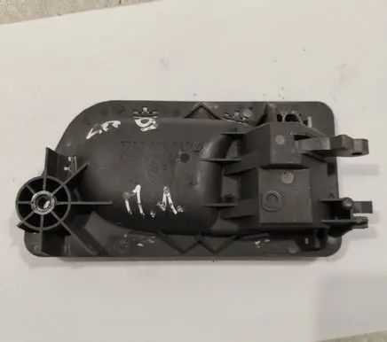 Renault Laguna I Front door interior handle 7700823286