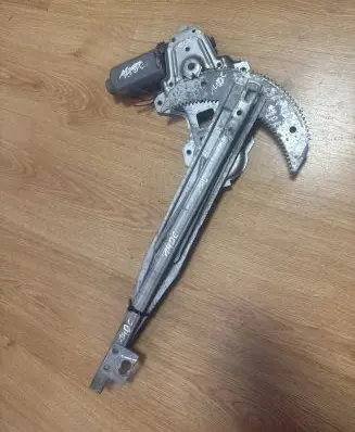Honda Concerto Front door window regulator with motor