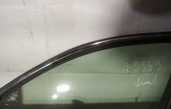 Honda Accord Front door window glass four-door as2