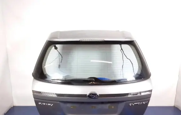 Subaru Outback Tailgate/trunk/boot lid