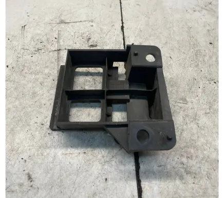 Mercedes-Benz Sprinter W906 Front bumper mounting bracket A9068850163