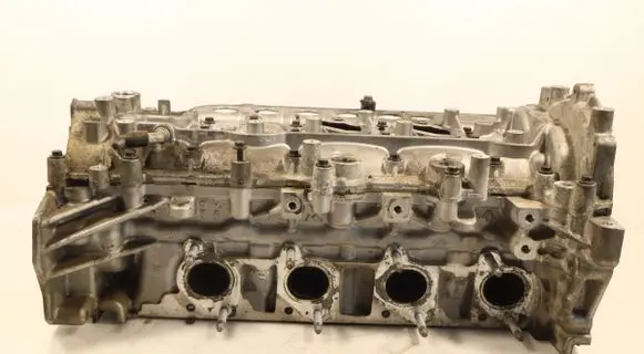 Renault Laguna III Engine head M9Z03