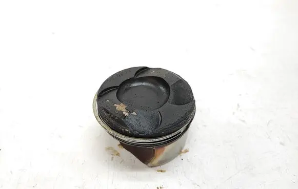 Piston