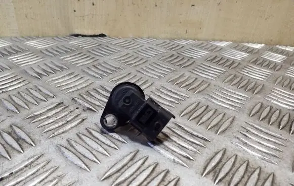 KIA Sorento Camshaft position sensor 393002F000