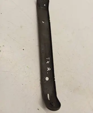 Volkswagen Transporter - Caravelle T4 Front bumper mounting bracket 7D0807046