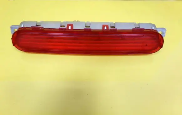 Toyota Corolla Verso AR10 Third/center stoplight 81570-0F011