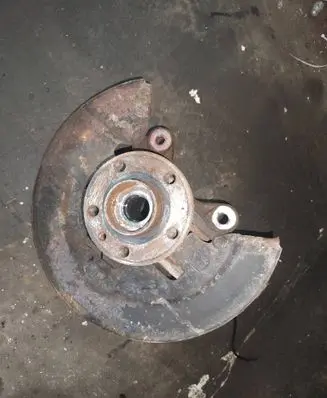 Volvo XC60 Front wheel hub