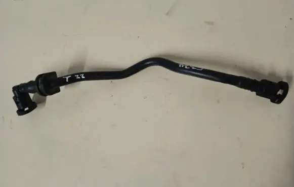 BMW 3 F30 F35 F31 Vacuum line/pipe/hose 8600882