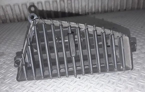 Dash center air vent grill