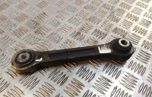 Maserati Ghibli Rear upper control arm/wishbone 067000627300