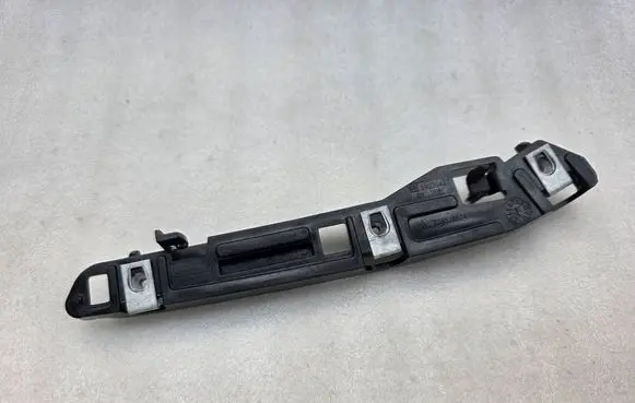 Opel Astra K Front bumper mounting bracket 39020437