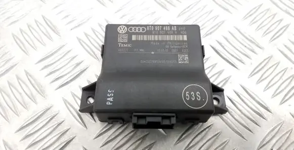 Audi A4 S4 B8 8K Gateway control module 8T0907468AB 8T0907468H