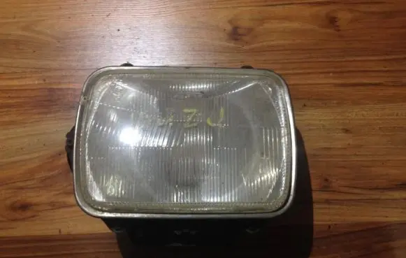 Isuzu Trooper Headlight/headlamp