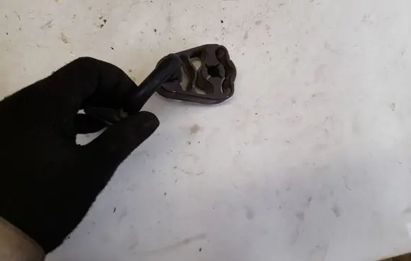 Muffler mount bracket/holder