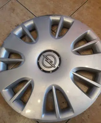 Opel Astra G R15 wheel hub/cap/trim 13214814 GMT2161 13214815
