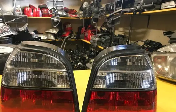 Volkswagen Golf III Rear/tail lights