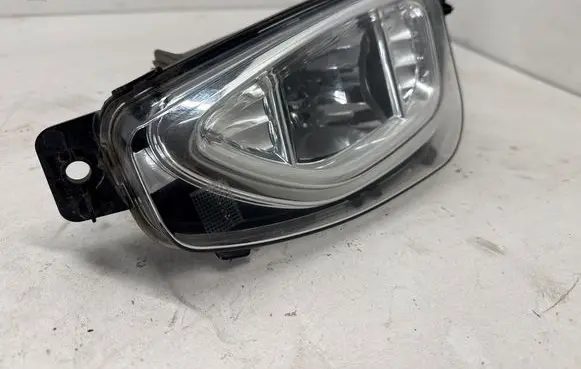 Ford Escape IV Front fog light LJ6B15A254AC LJ6Z15200A 200229A
