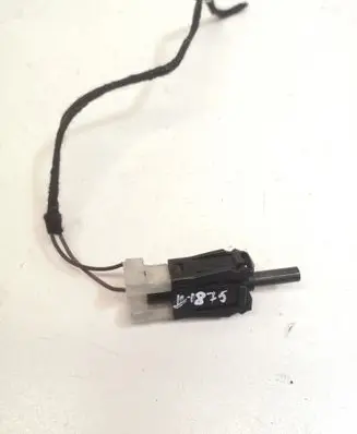 Mercedes-Benz E W212 Brake pedal sensor switch 0015458714