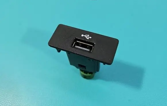 Skoda Superb B8 (3V) USB socket connector 3V0035727 IMPRK1608393