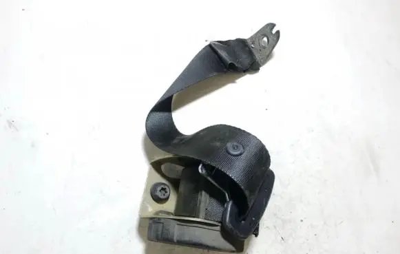 Ford Focus Rear seatbelt