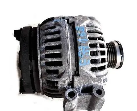 BMW 1 E81 E87 Generator/alternator 0124525059 7532969 7532966