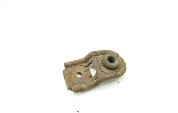 Subaru Legacy Radiator mount bracket