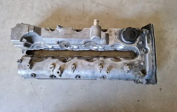Mazda BT-50 Rocker cam cover 