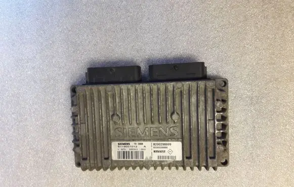Renault Scenic I Gearbox control unit/module S118057012 8200298699 8200038888