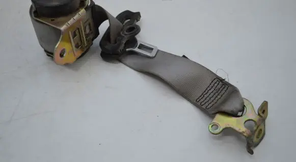 Mercedes-Benz CLK A208 C208 Rear seatbelt 2088600485