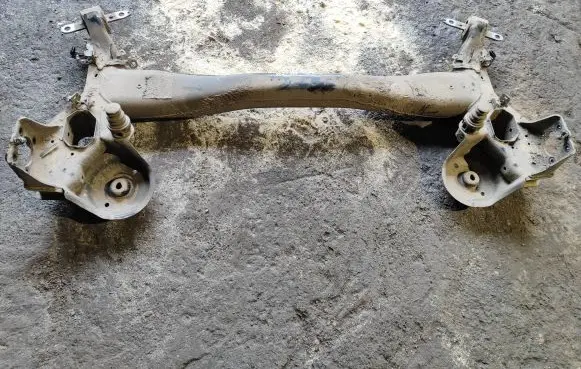 Peugeot 308 Rear axle beam