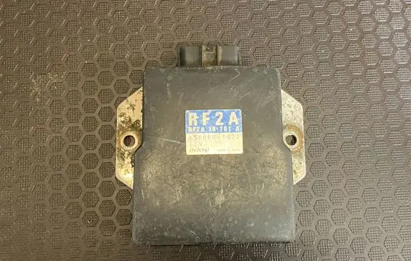 Mazda 626 Fuel injection control unit/module RF2A18701A 1310001022