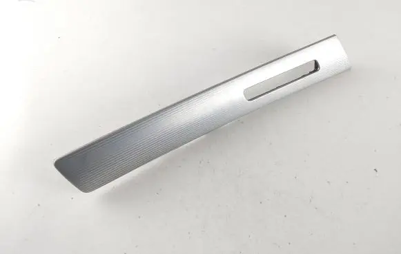 Volkswagen Touareg II Front door trim bar 7P6867439G