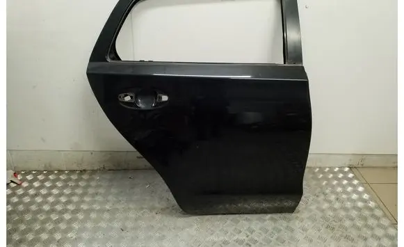 Toyota Urban Cruiser (XP110) Rear door 67003-52410
