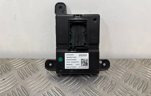 Alfa Romeo Giulia Fuel injection pump control unit/module 00505366820