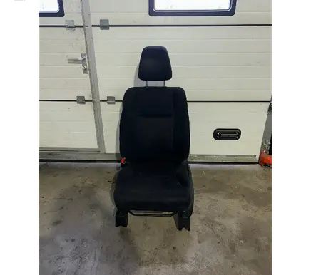 Honda CR-V Front passenger seat 