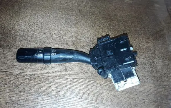 Toyota Avensis T250 Indicator stalk 8414005110
